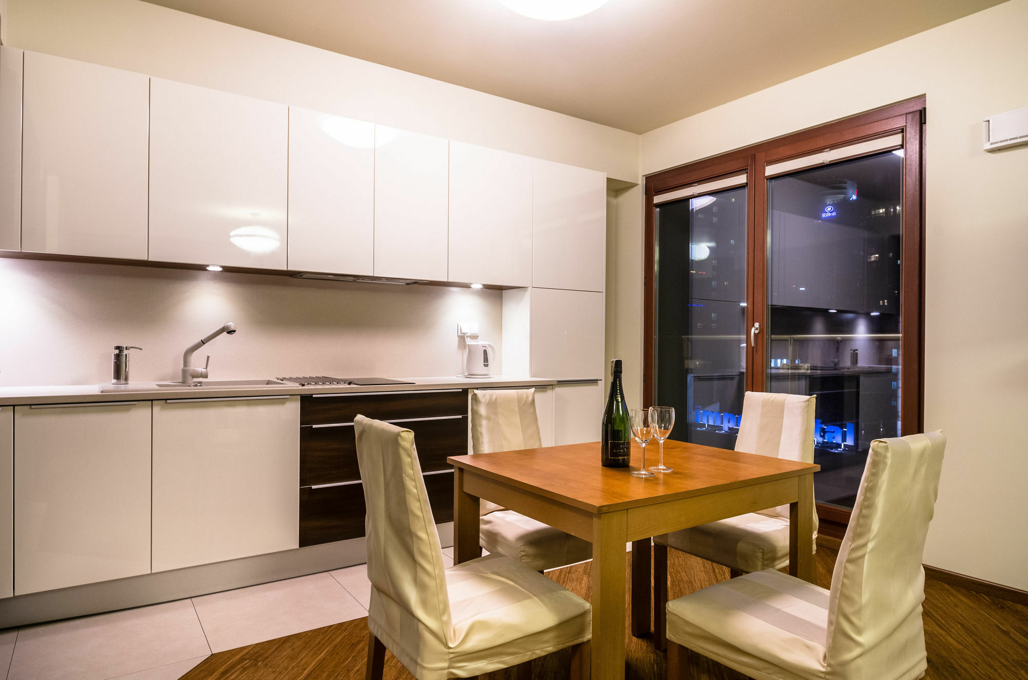 Silver Apartments Warszawa Eksteriør bilde